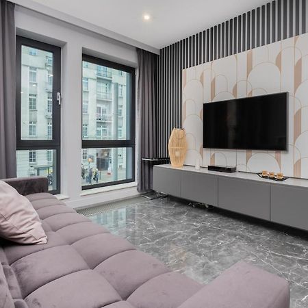 Luxurious Apartment With Two Bedrooms And Parking In Gdynia By Noclegi Renters Exterior photo