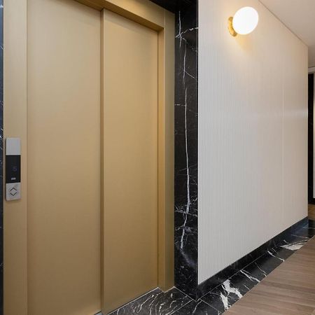 Luxurious Apartment With Two Bedrooms And Parking In Gdynia By Noclegi Renters Exterior photo