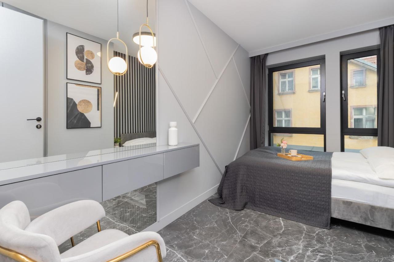 Luxurious Apartment With Two Bedrooms And Parking In Gdynia By Noclegi Renters Exterior photo